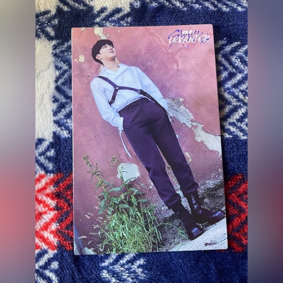Stray Kids KPOP Hyunjin, Lee Know, & Changbin Levanter Official Photocard Set - Picture 3 of 8